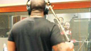 Watch Lil Chuckee Break Thru video