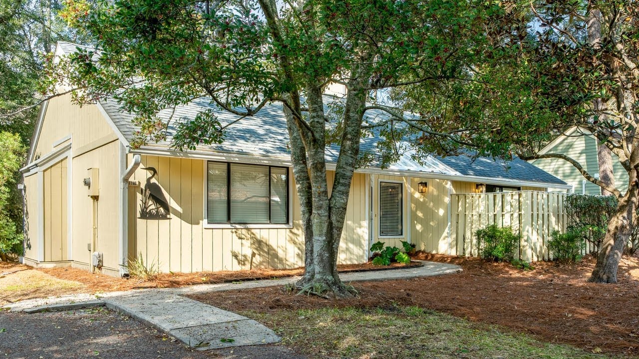 1116 Daffodil Ln, Mt Pleasant, SC