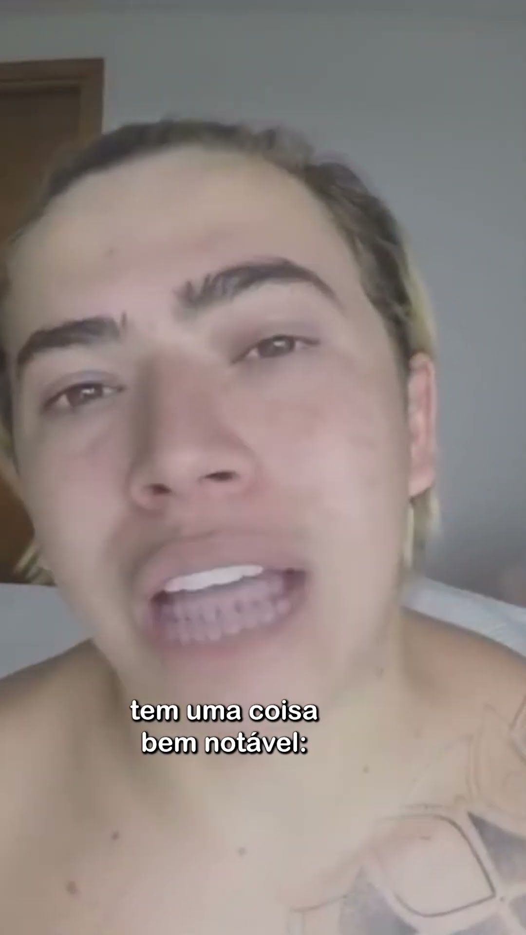 Cozinha de pobre tudo tem roupa #whinderssonnunes #comedia #humor #braziliancomedian