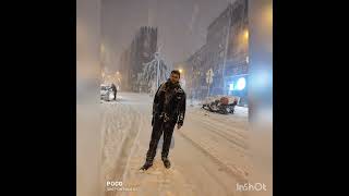 Sen Gel Di̇yorsun Öf Öf Gelemem