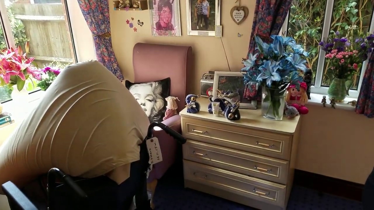 Doreen's Room at Beaumanor Care Home (Loughborough, UK) YouTube