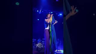 2022.04.12 Mika Sings Happy Ending At Kings Theatre Brooklyn Nyc