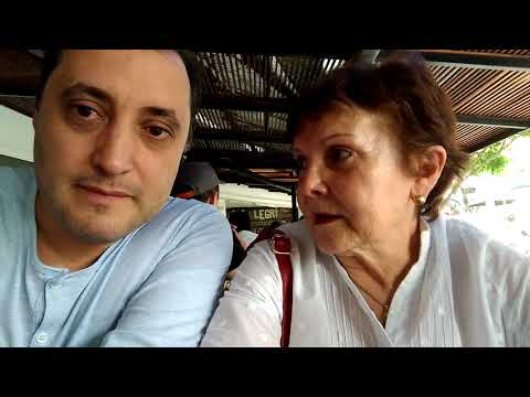 Con mamá en Restaurante Mondongos en Medellín | Andrés López