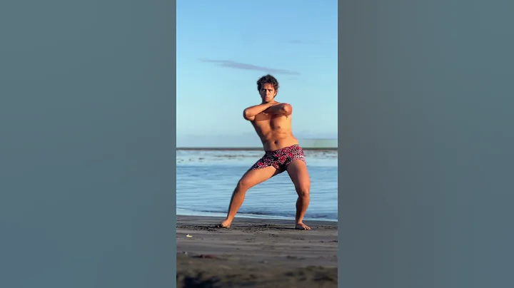 Learn 4 basic Ori Tahiti steps in less than 1 minute 🌺 #tahitiandance #tahitian #dance #dancer
