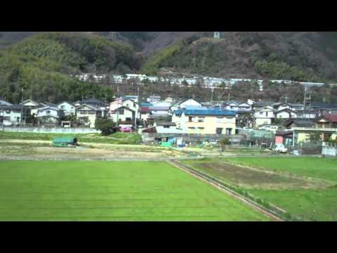 www.vancesova.com Japanese railways are operated by private companies which are many. JR Kyoto Line between Kyoto and Osaka belongs to the East Japan Railway Company. JR Kyoto Line train ride between Takatsuki and Shimamoto is shown in this video. East Japan Railway Company is the biggest one of the former state company Japan National Railway which was privatized in 1987 after being divided into 7 regional parts. But there are other private railway companies in Japan besides the 7, like the Hankyu and the Keihan companies. The 7 companies that were formed from the state owned company all have Japan Railway Company in their name with the name of the region in front of it. Enjoy the ride.