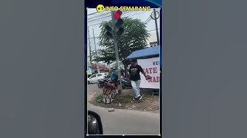 Miris!!! Viral Pengamen ini tega rampas uang pengemis & melakukan kekerasan!