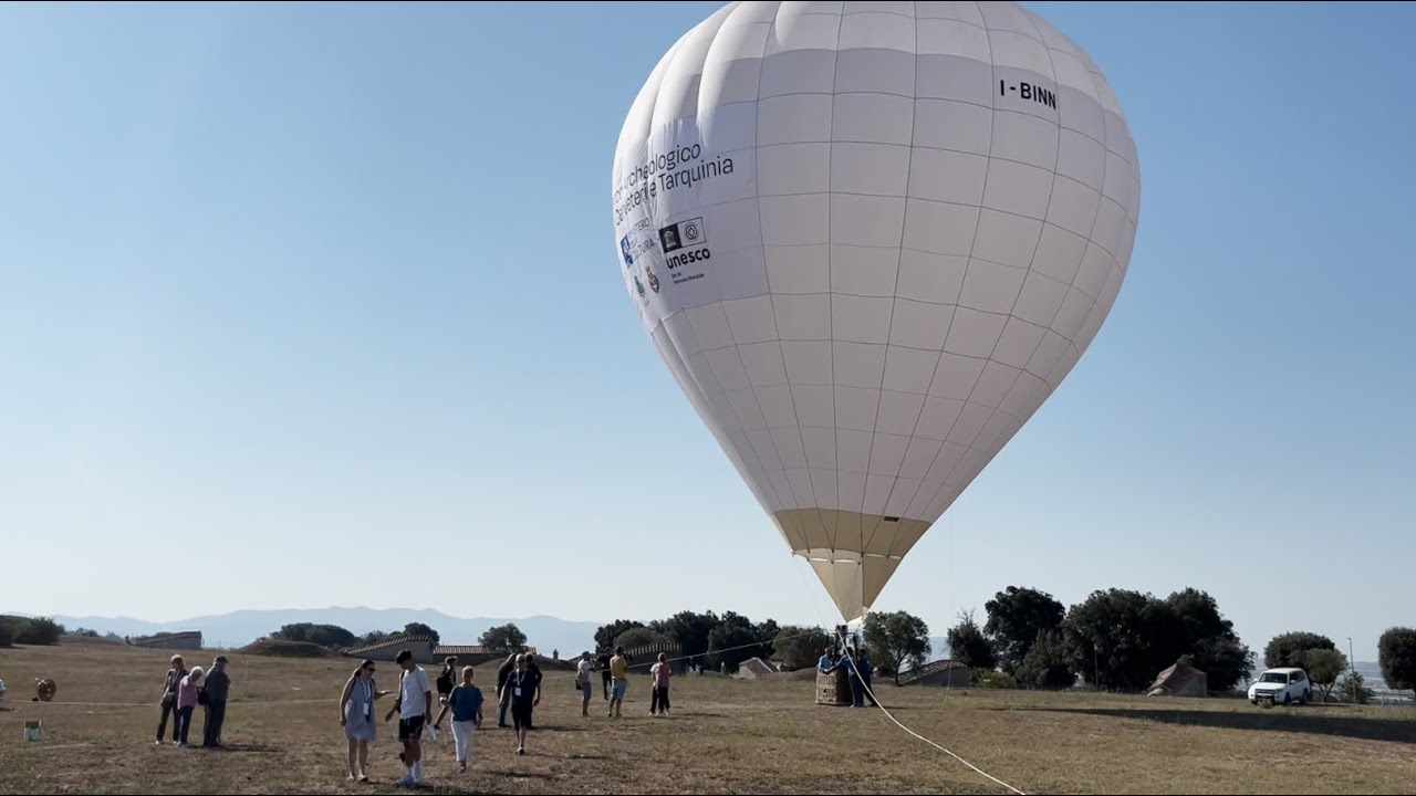 “Etruschi in Mongolfiera” nella Necropoli dei Monterozzi a Tarquinia