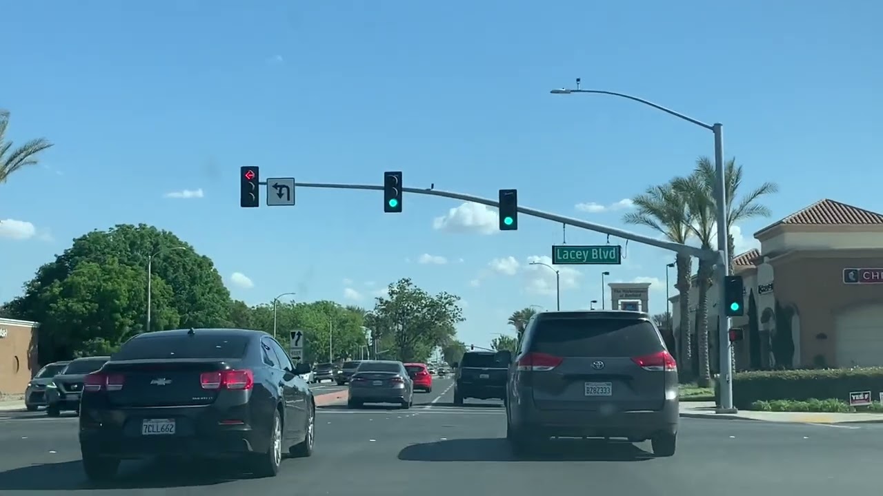 12th Avenue, Hanford, California