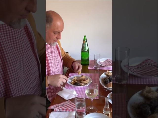Savršene Palačinke: Tajne Ugostiteljstva i Vrhunska Hrana #shorts