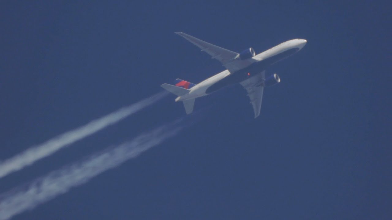 Planes Fly High As I Smile 2 - YouTube