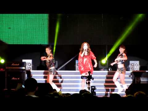 2012.10.20台灣國際豬腳節~簡語卉(小阿妹)好膽你就來