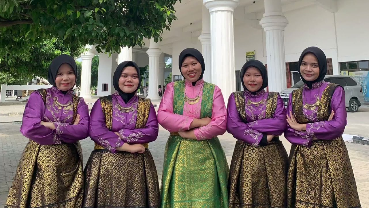 Tari Tradisional Aceh ~ Ranup Lampuan