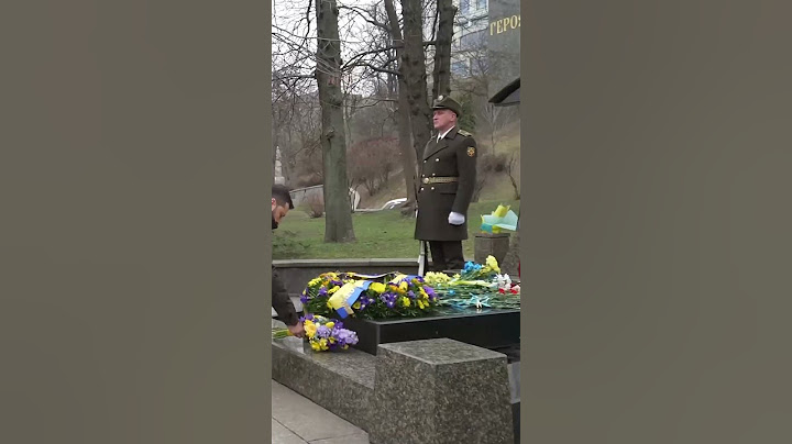 Володимир Зеленський вшанував пам’ять Героїв Крут