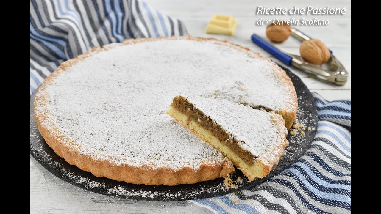 Crostata alle noci con crema che cuoce direttamente in forno - Ricette che Passione