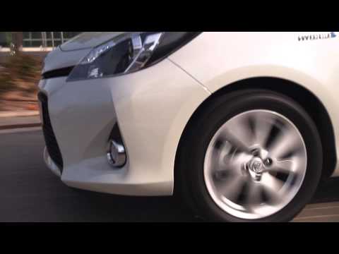 toyota-yaris-hybrid-car-review-|-business-car-manager-|-business-car-reviews