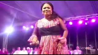 MOVING FORWARD live Performance
