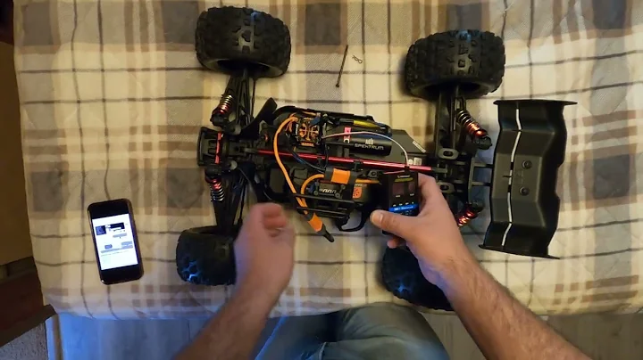 Set Kraton 6S parameters the easy way with HobbyWing Program Card