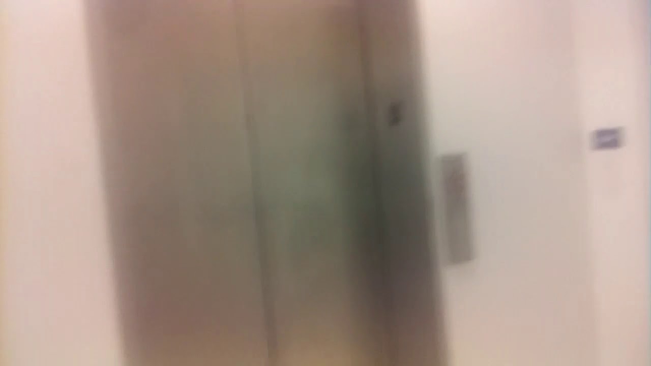 Gardens Mall Macy S Elevator Youtube