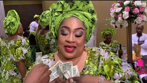 SEE HOW NOLLYWOOD ACTRESS, FOLUKE DARAMOLA MAKES DOLLARS AT A PARTY