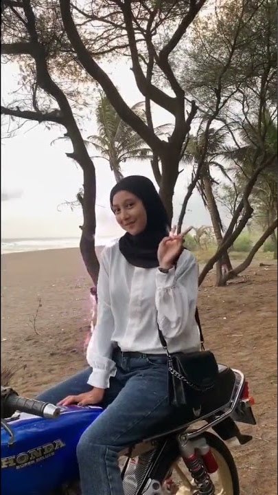 STORY WA HEREX || UKHTY GL CEPEK   damegnya ga ada obat 😍