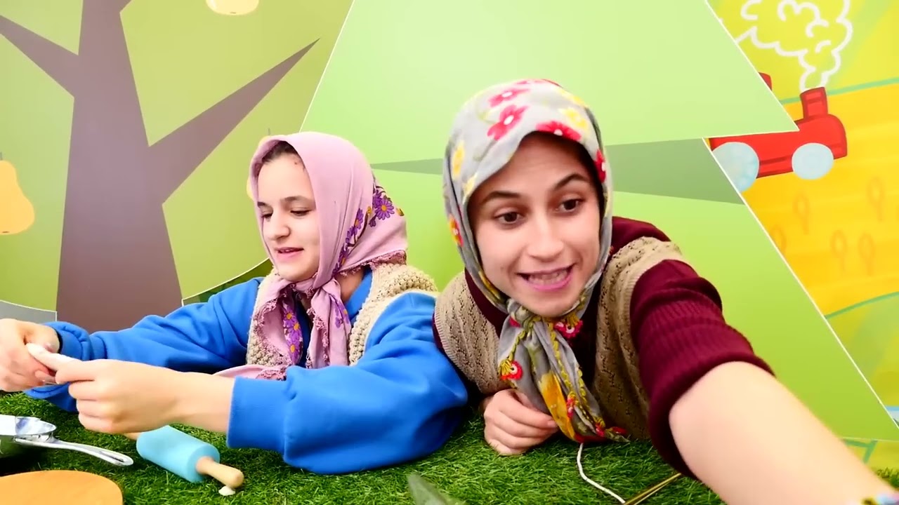 Fındık ailesi. Oyun videoları. Ayşe örgü yaparak para kazanıyor