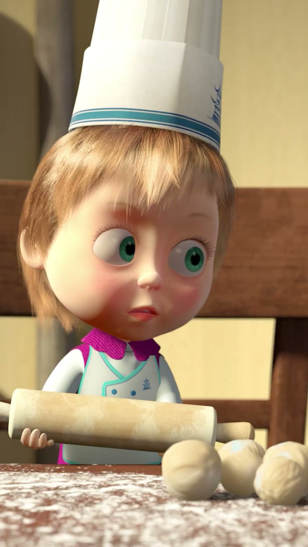 Сейчас я его раскатаю! ??‍? #Shorts #машаимедведь #ПриятногоАппетита #MashaandtheBear