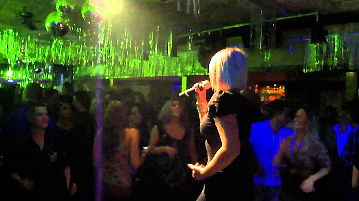 Jessy live at The CLASSIXS