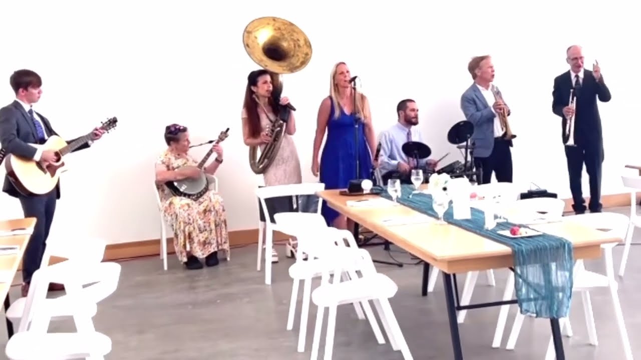 Coulson Family Jazz Band “Bourbon Street Parade”
