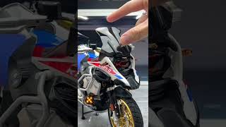 Ultimate 1:7 BMW R1250GS Adventure Model - Precision Die-cast for Collectors! 🏍️