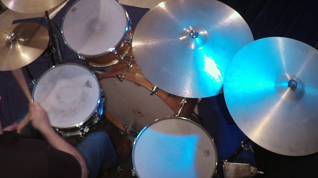 LED ZEPPELIN - ROCK AND ROLL STUDIO VERSION *DRUM COVER*