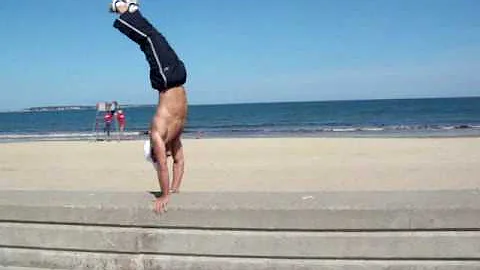 Barry Aleo - Hand Walking "Elementary FUN"