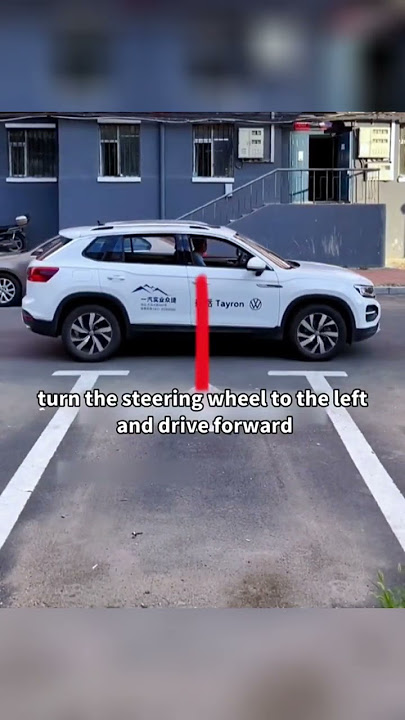 Pelajari trik parkir ini dan parkir jadi mudah!#mobil #mengemudi #celana pendek #tips #tutorial
