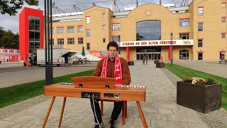Hertha BSC vs. Eisern Union Berlin – Stadion-Hymnen auf Klavier (Thomas Krüger)