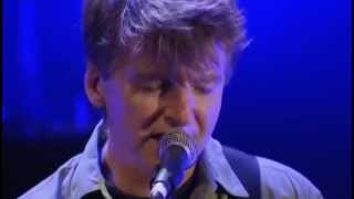 Neil Finn & Friends - The Climber (Live from 7 Worlds Collide) chords