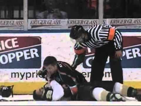 Mississippi Riverkings vs. Missouri Mavericks brawl