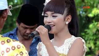 OM ADELLA ' MUSKURANE ' Voc  TASYA ROSMALA Live KWANYAR BANGKALAN MDR 2017