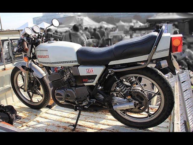 SUZUKI RG250 ＆ 軽トラ キャリイ ST30（2スト） - YouTube