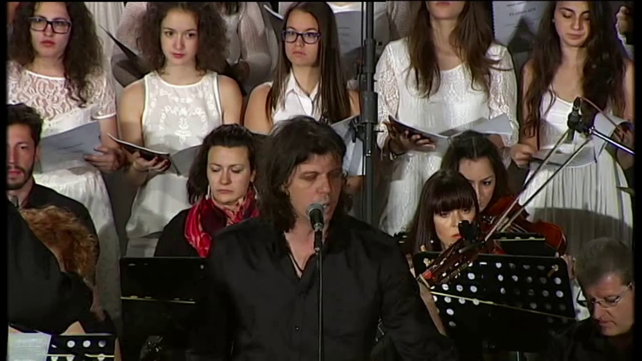 ΕΝΑ ΤΟ ΧΕΛΙΔΟΝΙ  Αλέξανδρος Τσιωνάς (Μ.θεοδωράκης Ο.Ελύτης)