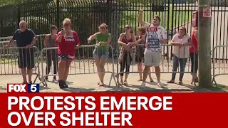 NYC migrant crisis: Dueling protests emerge over shelter