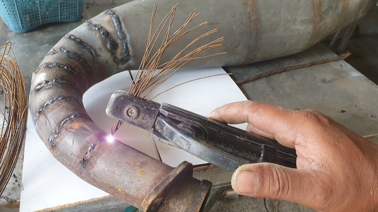 doing welding soldering using rusty wire YouTube