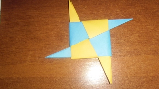 How to make cool origami shuriken/Как сделать крутой оригами сюрикен How to make cool origami shuriken/Как сделать крутой оригами сюрикен
