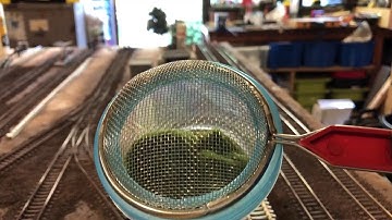 Aplying Static Grass - Building A Model Railway Series