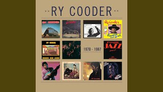 Video thumbnail of "Ry Cooder - Across the Borderline"