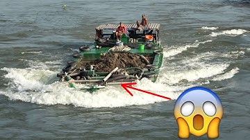 Ghe sắt trang bị máy khủng còn phải chiệu thua cái đập nầy