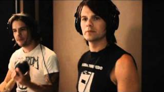 Miniatura de vídeo de "Hoobastank - Live at Atrium Studio - The Reason"