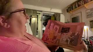 Tant Åse läser.......... Sagan om det röda äpplet.