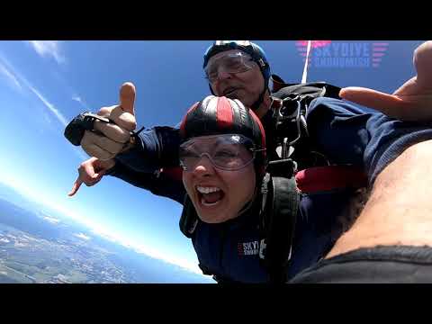 Alexandria Henderson's Tandem skydive!