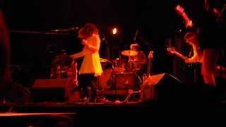 Melody&#39;s Echo Chamber - Be Proud Of Your Kids (Primavera Sound 2013/Porto)