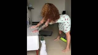 Jennifer Aboul - Twerk