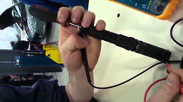 Comment tester une bobine crayon d'allumage avec un multimètre ?